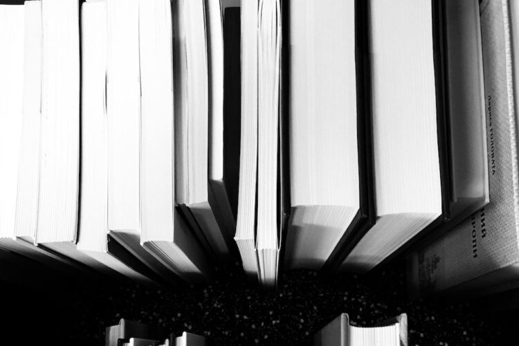 deutschland-recht.de ki anwalt kianwalt chatbot künstliche Intelligenz ai gesetzbuch gesetzesbücher